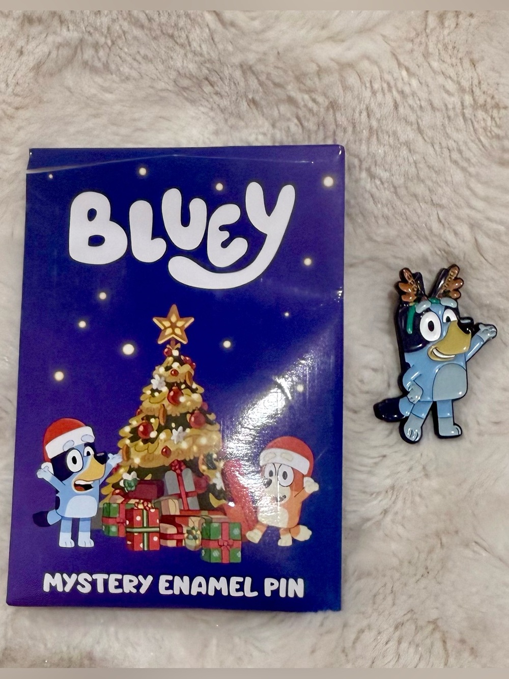 Bluey Heeler Family Holiday Blind Box Enamel Pin Hot Topic Exclusive